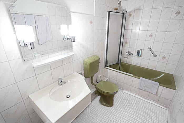 Bogensporthotel "Bad" Eisenbach  Luaran gambar